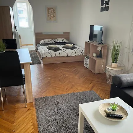 студио рози Apartman Szandanszki